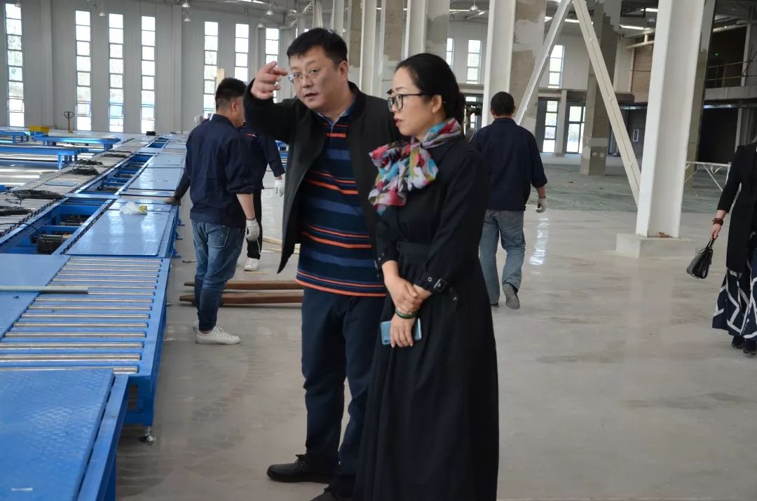 嘉峪关市领导一行莅临我公司参观考察空气压缩机项目